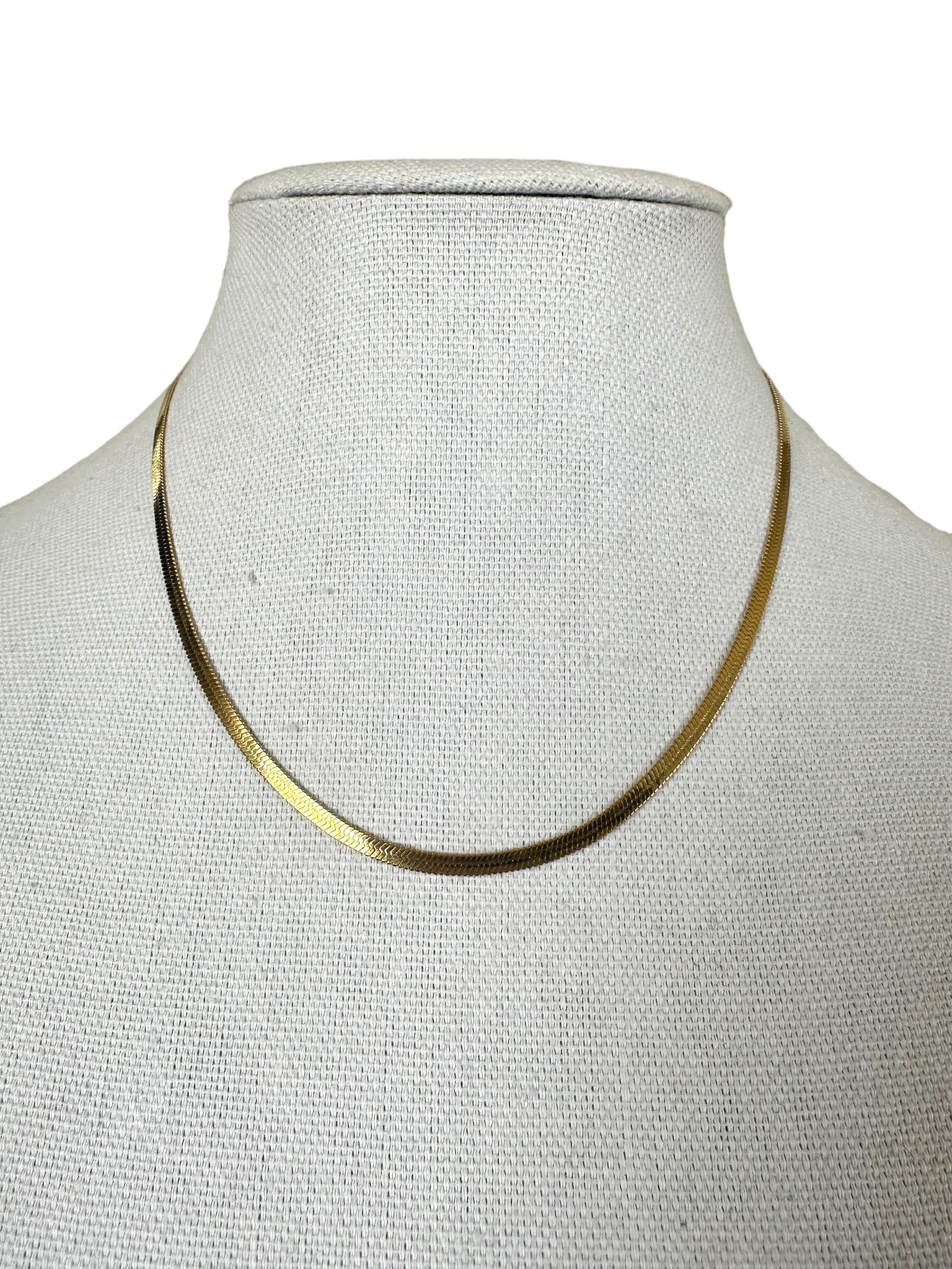 The Iris Herringbone Chain